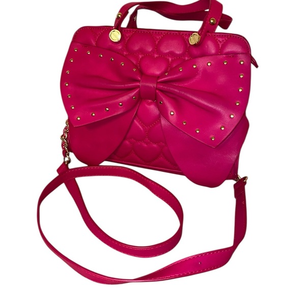 Betsy Johnson Satchel Style Purse with Large Bow Detail & Shoulder Straps PINK - Picture 1 of 12